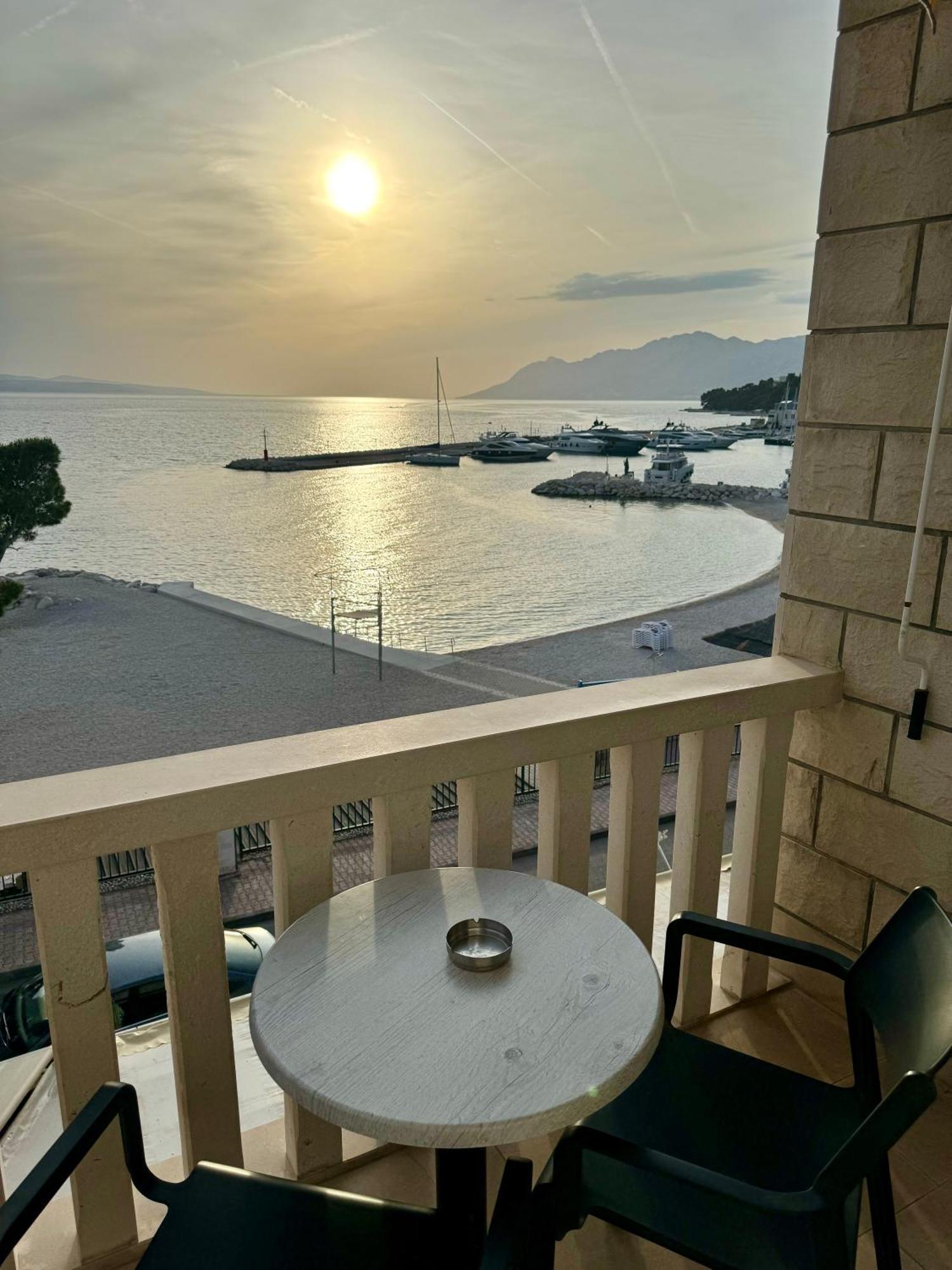 Villa Rozika Baška Voda المظهر الخارجي الصورة